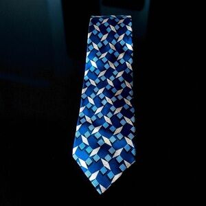 New! VALENTINO SILK GEOMETRIC PRINT TIE NEW!